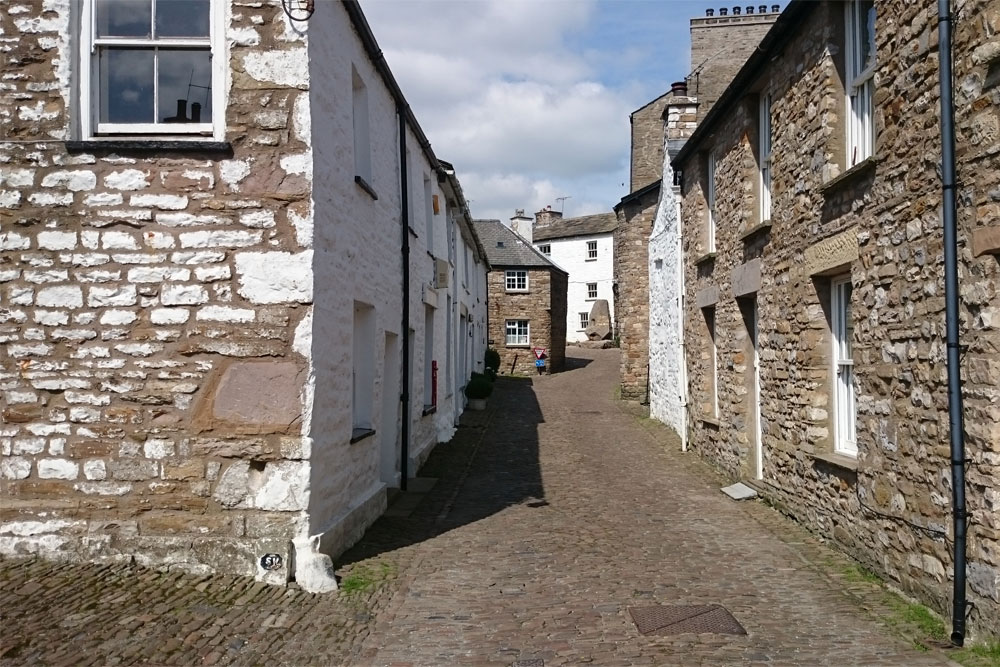 dent side street